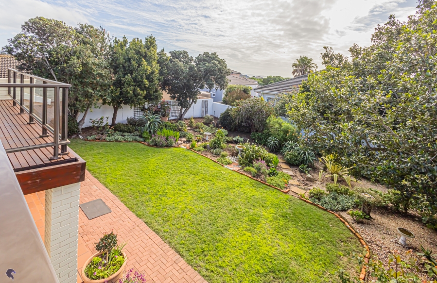4 Bedroom Property for Sale in Country Club Western Cape